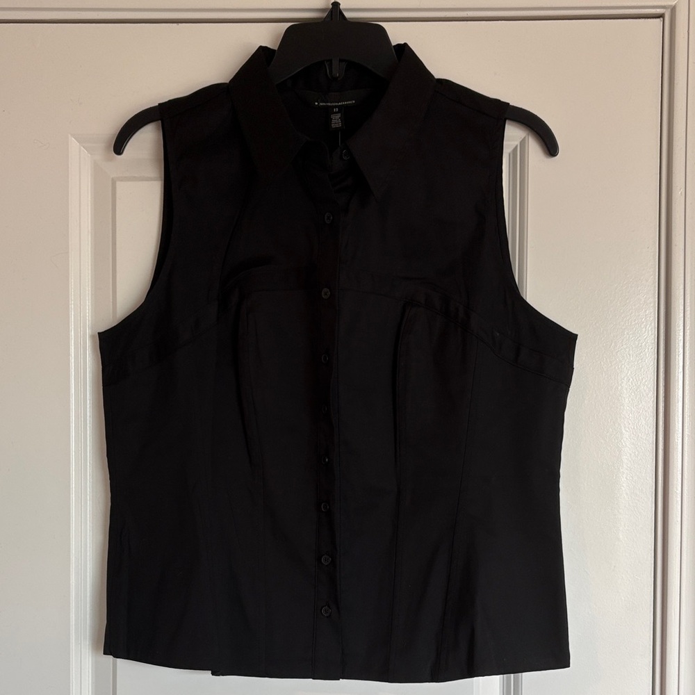 White House Black Market Black Collared Sleeveless Top